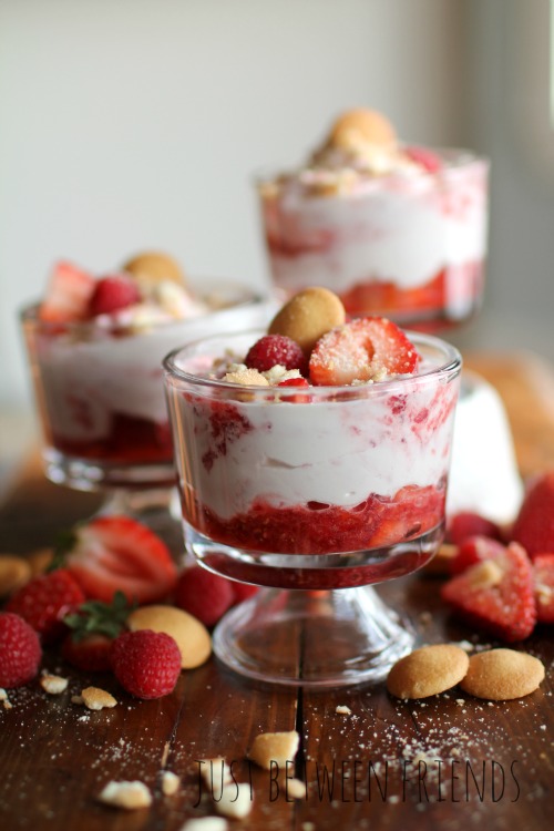 Valentines berry dessert